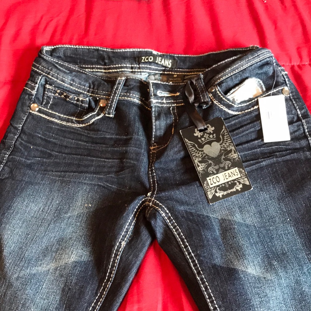 Bootcut blue jeans